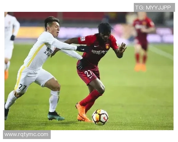 非洲与亚洲足球巨星的辉煌历程与跨洲际绿茵传奇